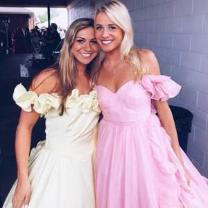 Meet your Posher, Claire